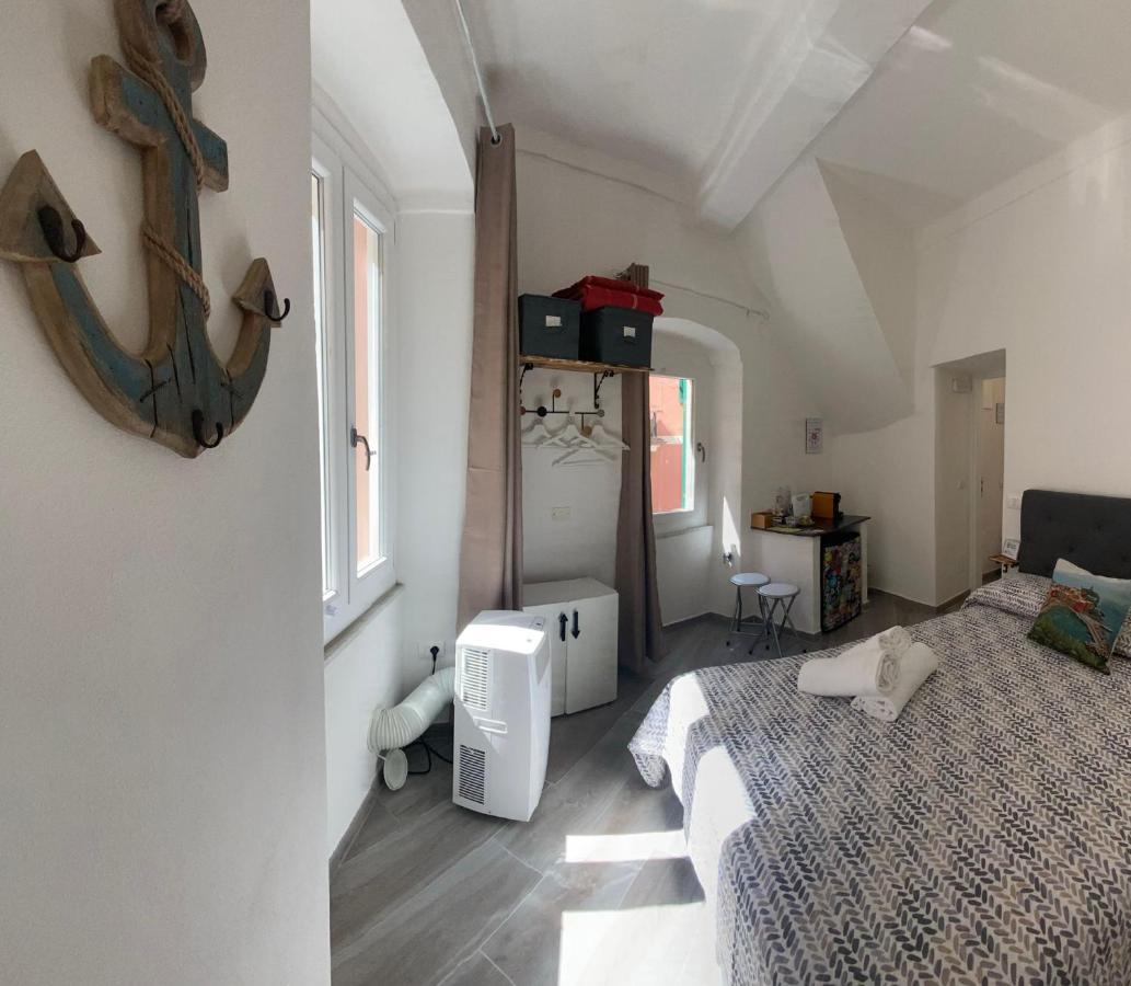 Luvegu Sciuiu Apartment Vernazza Esterno foto